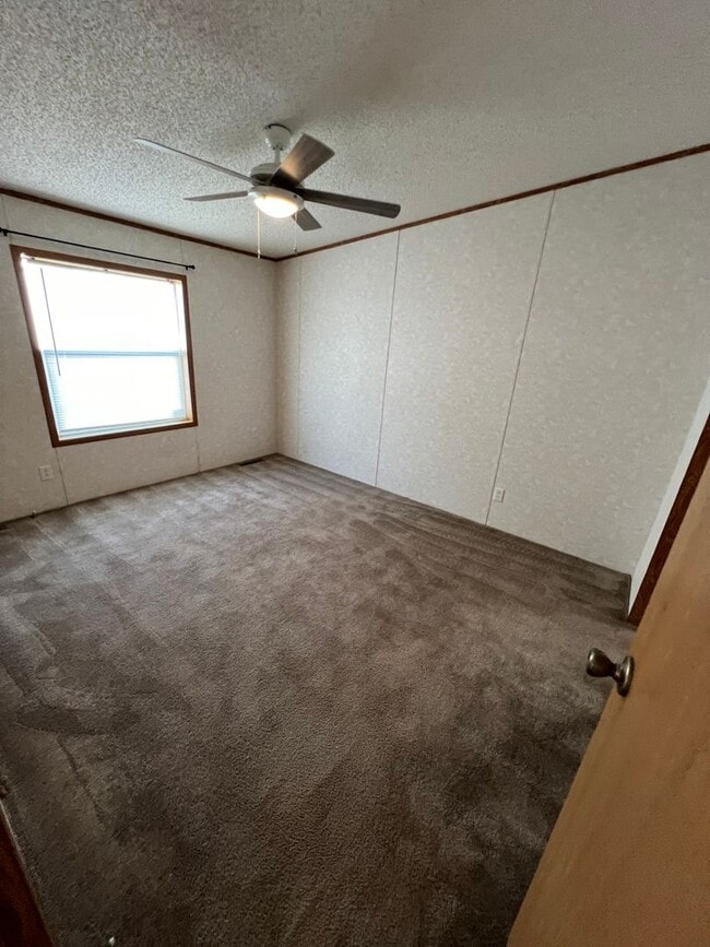 Building Photo - 3 Bedroom 2 Bath Modular Home with Many Amenities & Storage Shed