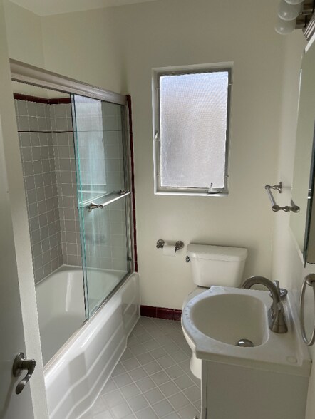 Building Photo - 1111 S Shenandoah St