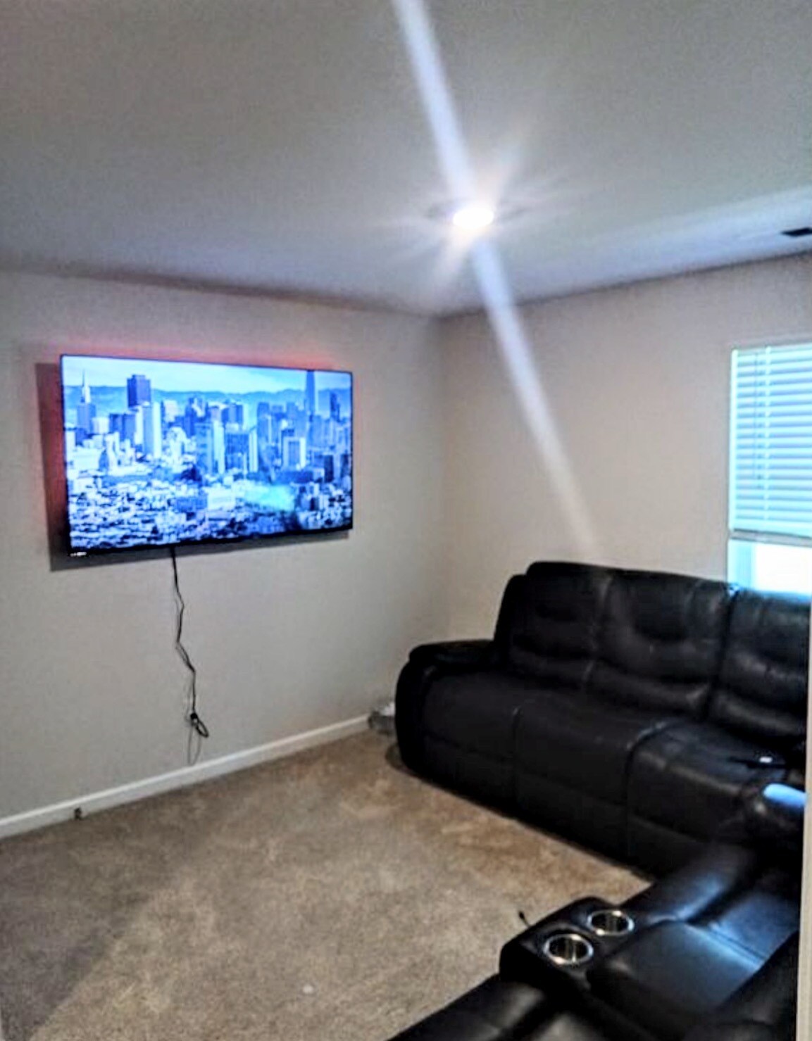 Building Photo - 271 Lilys Pl