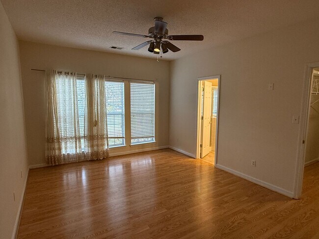 Building Photo - 17115 Grenache Ct