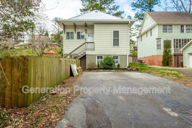 Building Photo - 1126 W Mississippi Ave