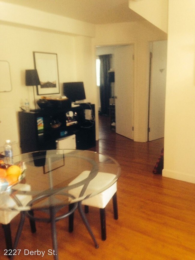 Building Photo - 2227 Derby St