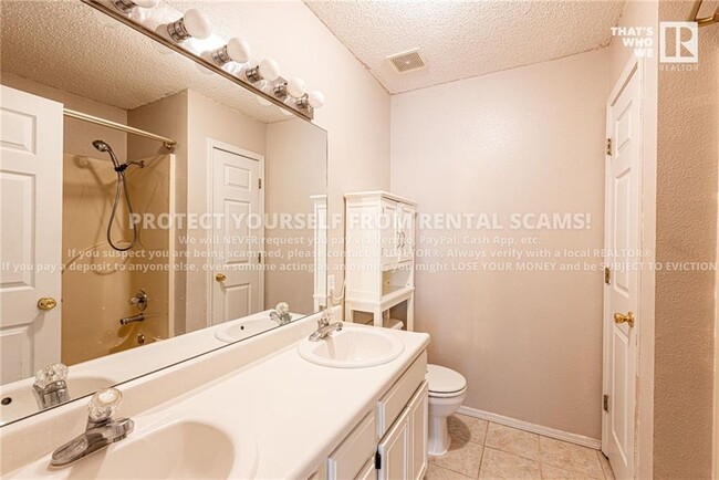 Building Photo - 1658 N Saddlehorn Ave