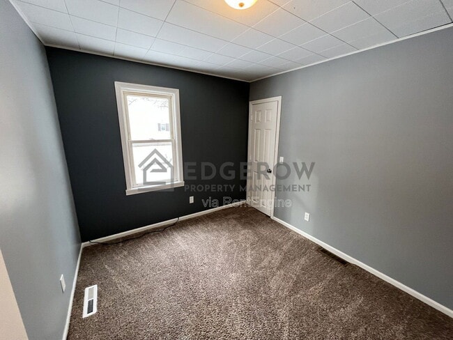 Building Photo - 1046 Ducey Ave