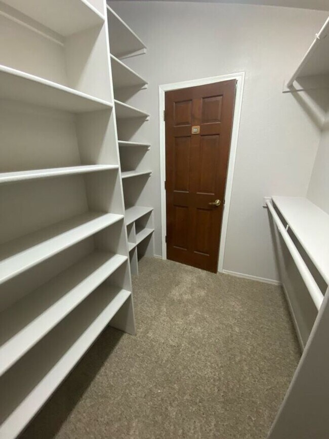 Building Photo - 5249 N Adobe Cir