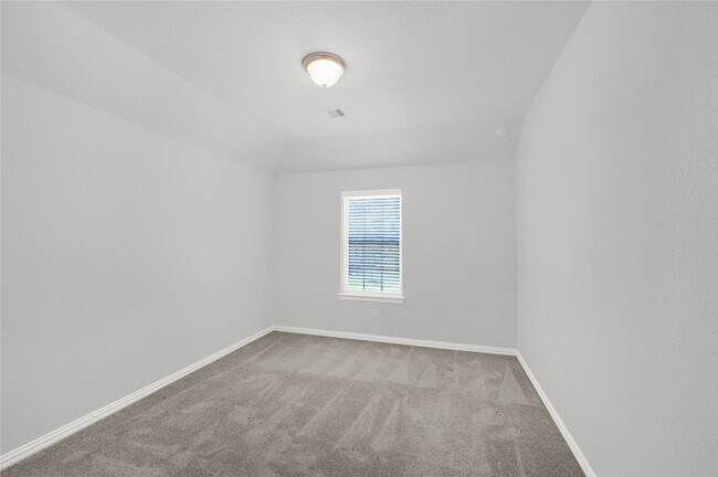 Building Photo - 175 Gray Pne Grv