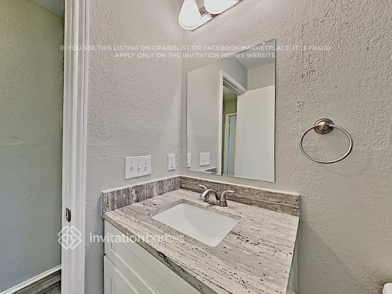 Building Photo - 200 Kalmia Dr