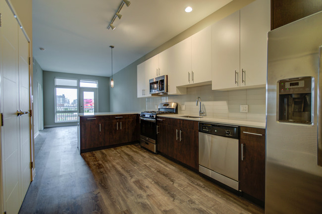 Floorplan - 851 West