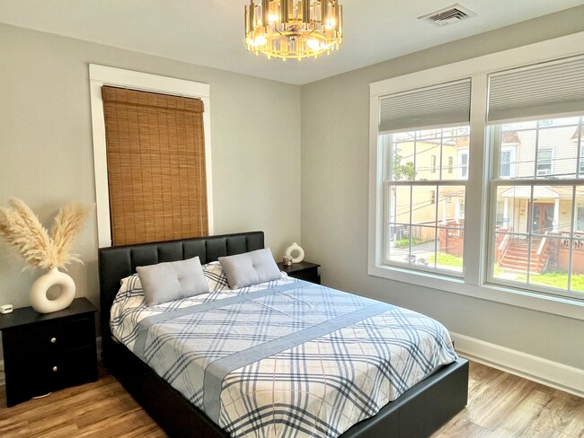 Building Photo - 68 Mission St