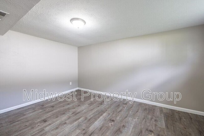 Building Photo - 2461 Spikewood Ct