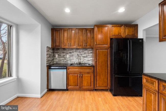 Building Photo - 9419 Horizon Run Rd