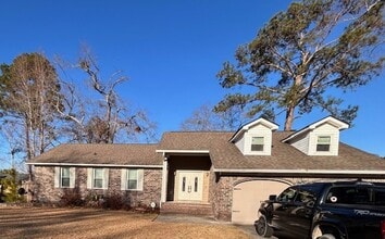 Building Photo - Stellar 3BR home with Loft in Ladson