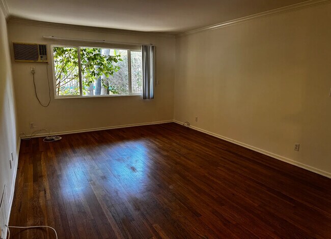 Building Photo - Barrington Terrace