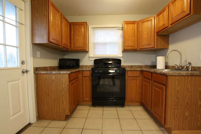 Building Photo - 348 W Pike St