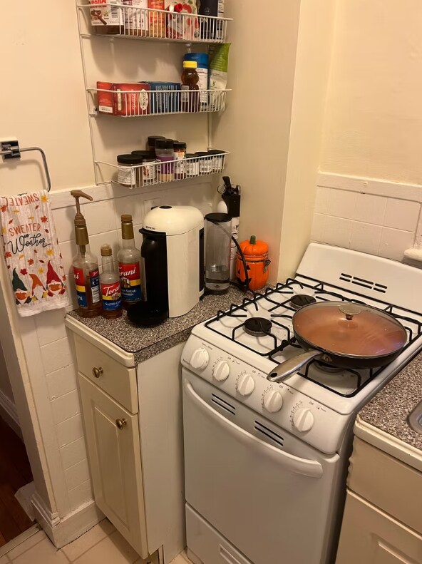 Apt 2 - 211 Park Dr