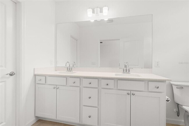 Building Photo - 6587 Silverstar Dr