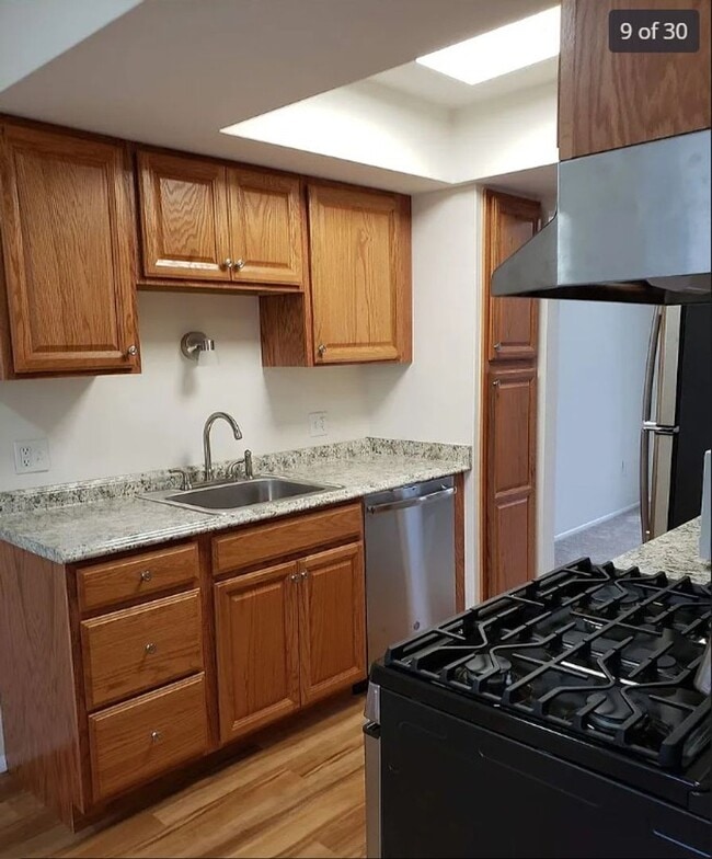 Building Photo - $2,175 Chapel Hill Condo For Rent