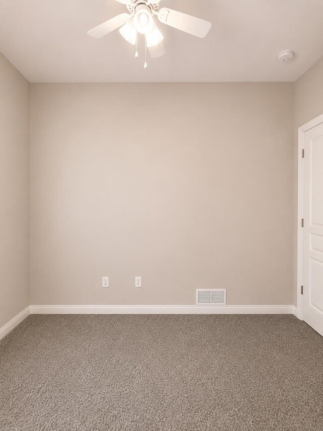 Building Photo - 7420 Arratt Ct