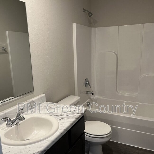 Building Photo - 29333 E 80th St S