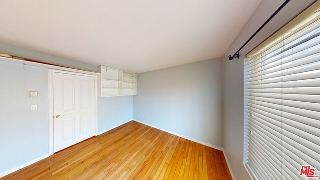 Building Photo - 2308 Schader Dr