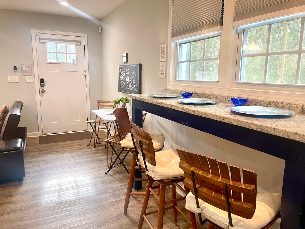 Building Photo - 285 Whitaker Cir NW