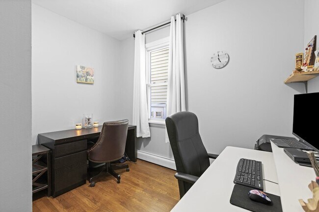 Building Photo - 98 Bergen Ave