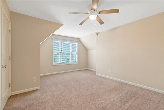 Building Photo - Updated Home with Fenced Yard in Massey Preserve