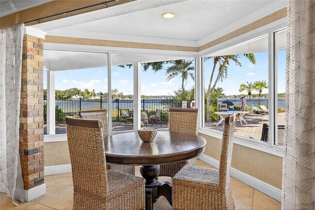 Building Photo - 13824 Orange Sunset Dr