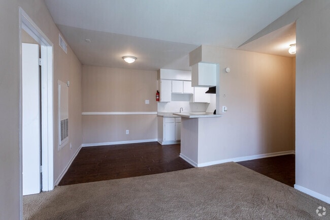 1 BR, 1 BA - 583 SF - Thorntree