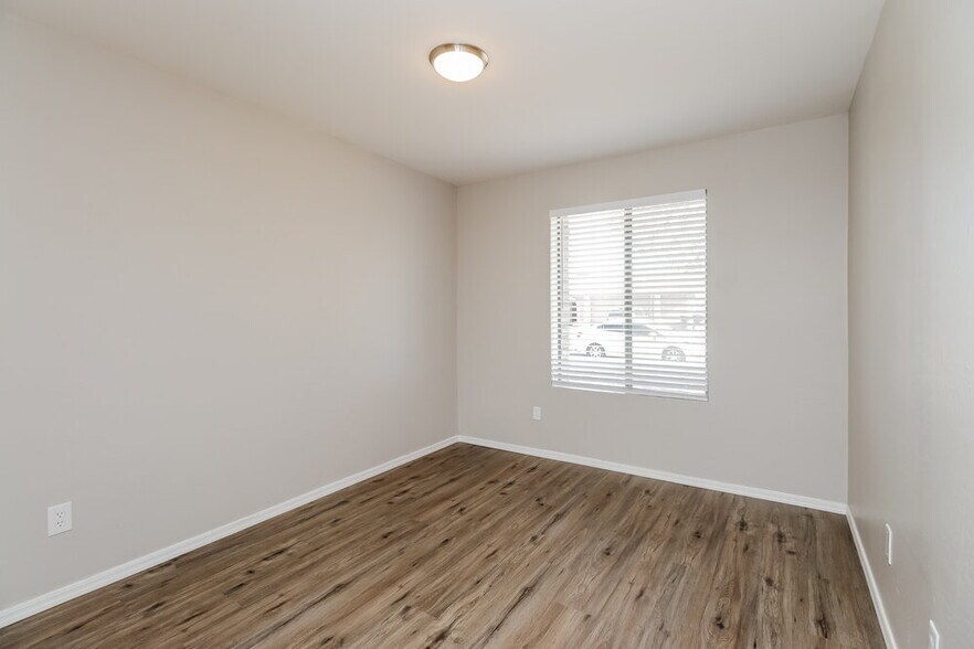 Building Photo - 840 S 21st St