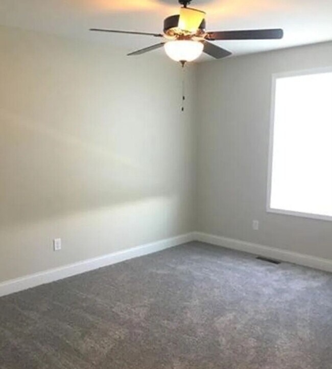 Building Photo - 1518 Greyrock Ln