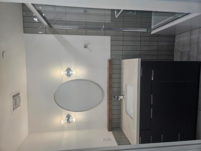 Building Photo - 283 S Roosevelt St