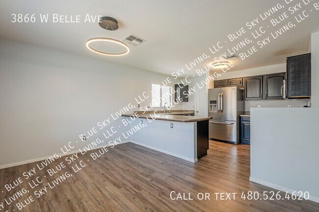 Building Photo - 3866 W Belle Ave
