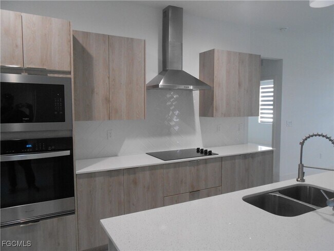 Building Photo - 6033 Kumquat Cir