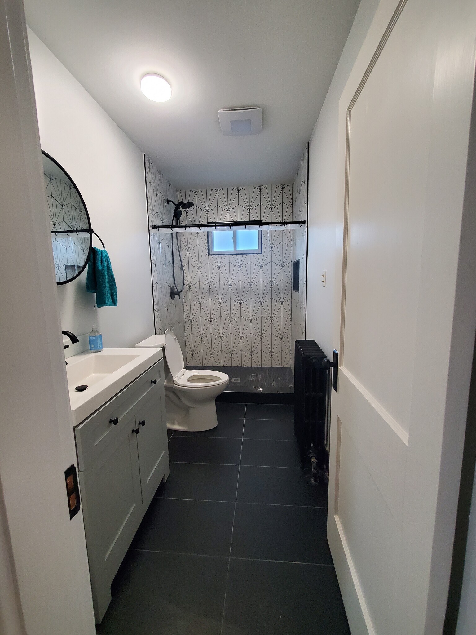 Building Photo - 25 Oak St