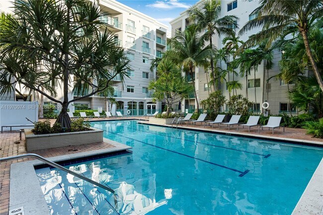 Building Photo - 6001 SW 70th St