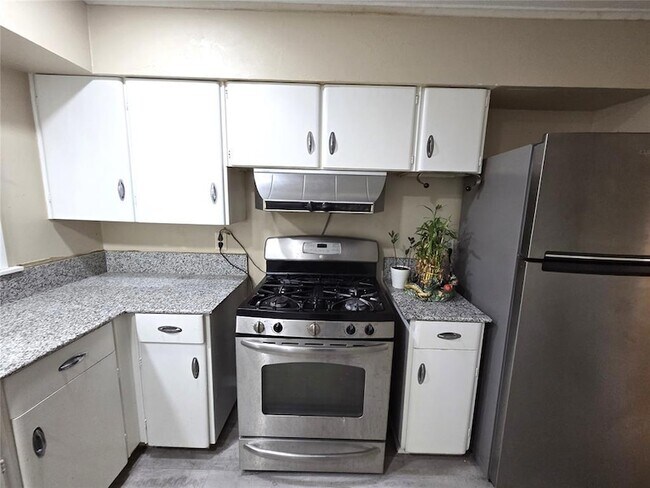 Building Photo - 2333 NW 50th St