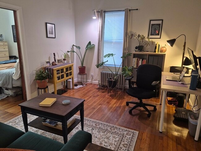 Building Photo - 4499-4501-4501 Washington St