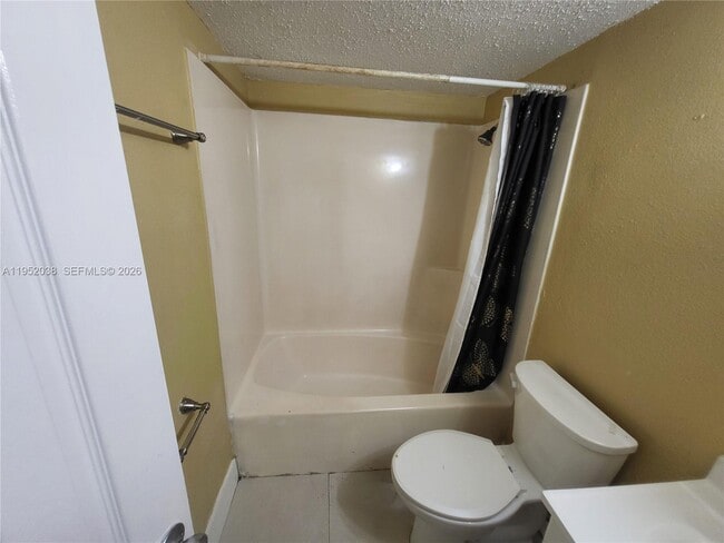 Building Photo - 2221 NW 55th Terrace