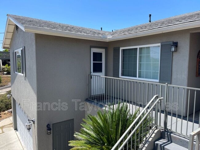 Building Photo - 301 S Upas St