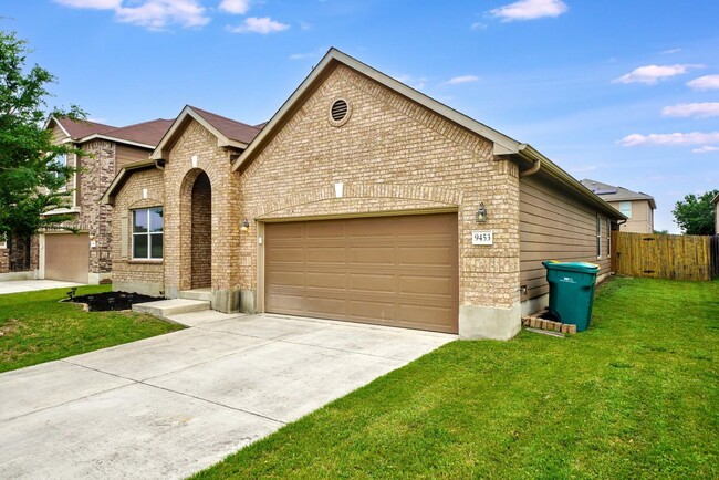 Building Photo - Charming 3-Bedroom Home in Meadows of Copp...