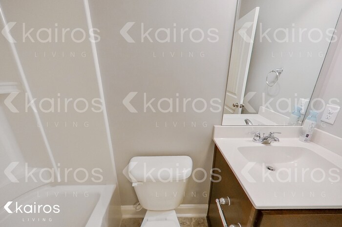 Building Photo - 601 Ferguson Ln