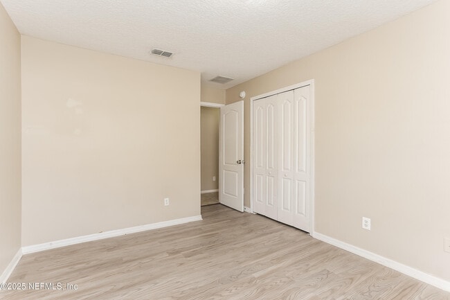 Building Photo - 10002 Lancashire Dr