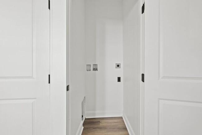 Building Photo - 1308-1310 Mt. Vernon Avenue