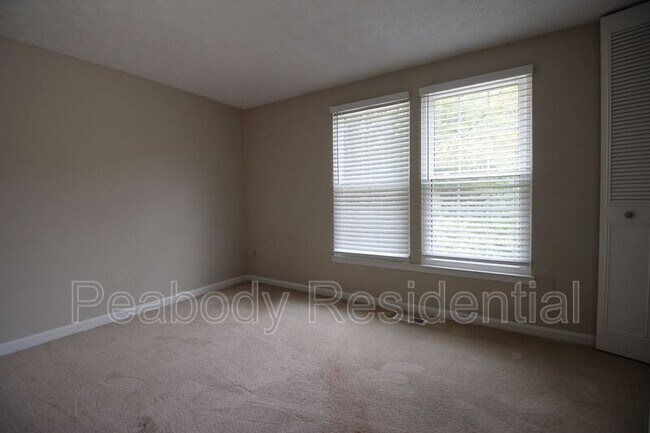 Building Photo - 11916 Fieldthorn Ct