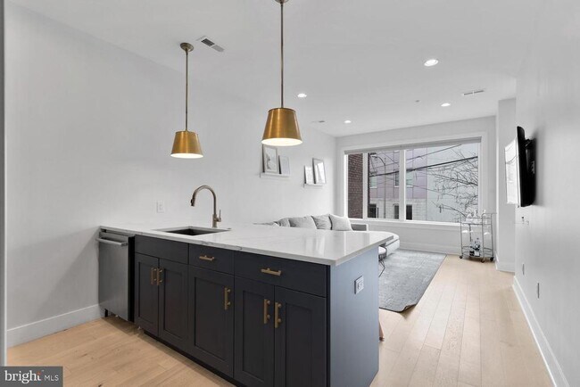 Building Photo - 664 Glick Ct NW