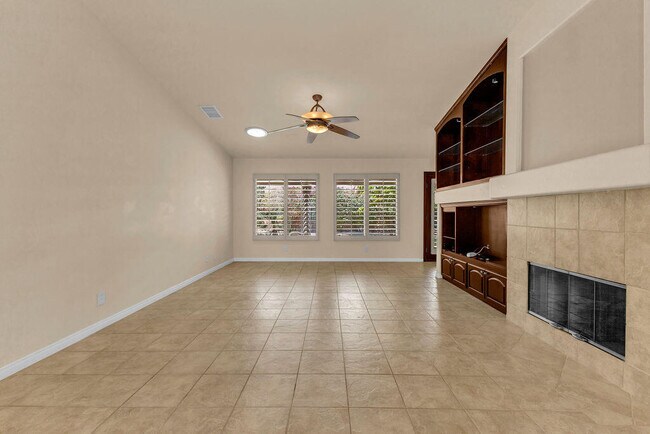 Building Photo - 79886 Dandelion Dr