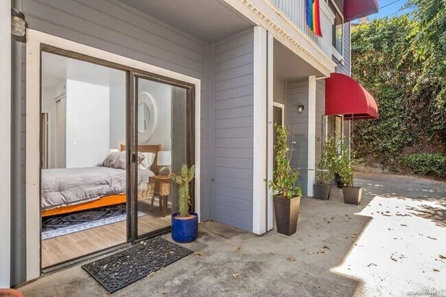 Building Photo - 1BD 1BA Condo with Parking Garage - Locate...
