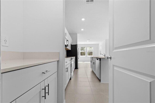 Building Photo - 3396 Lapis Lk Dr