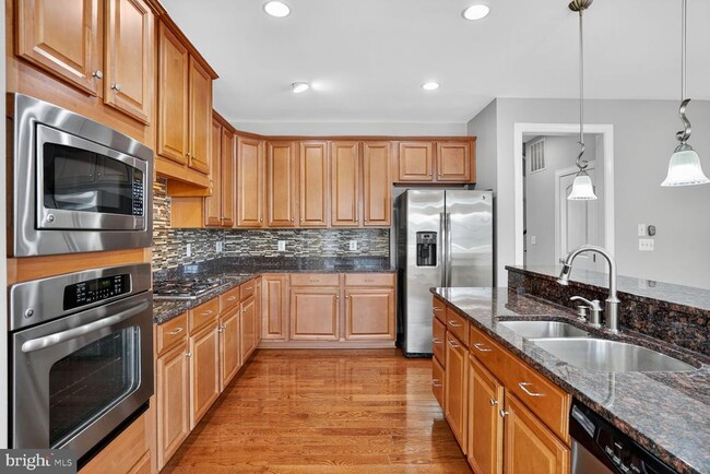 Building Photo - 21285 Park Grove Terrace